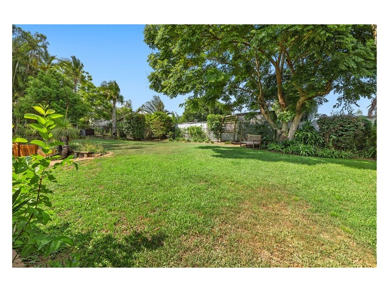 14 Laurel Avenue, Nambour QLD 4560