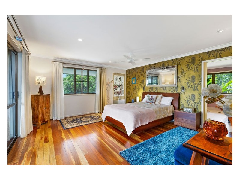 242 Upper Rosemount Road, Rosemount QLD 4560