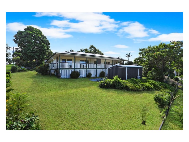 2 Vincent Drive, Nambour QLD 4560
