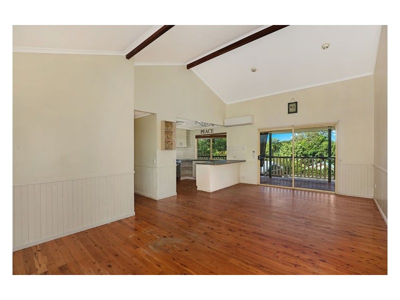 2 Vincent Drive, Nambour QLD 4560