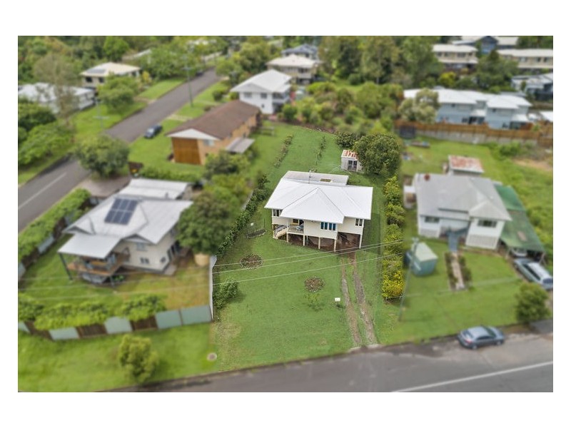 33 Fairmeadow Road, Nambour QLD 4560