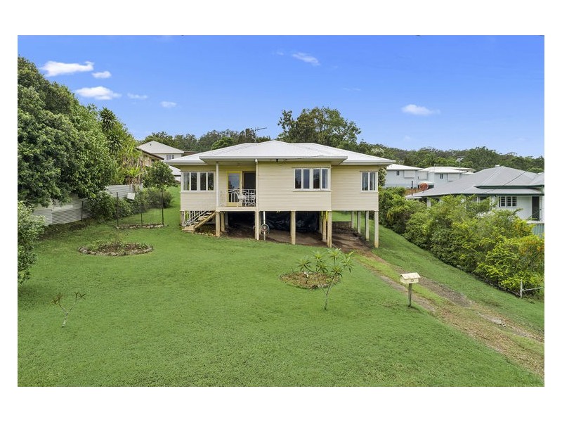 33 Fairmeadow Road, Nambour QLD 4560