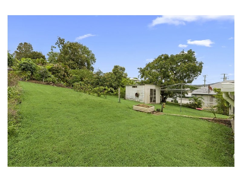 33 Fairmeadow Road, Nambour QLD 4560