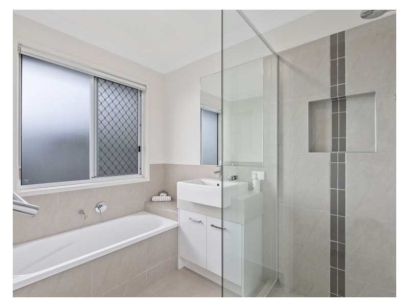 49 Altitude Drive, Burnside QLD 4560