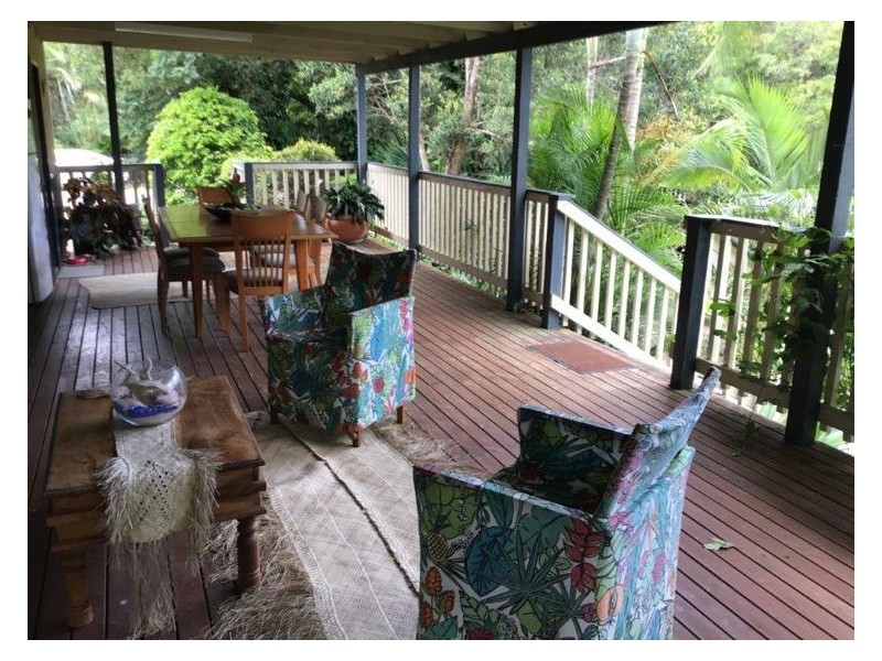 5 Banyandah Street, Yandina QLD 4561