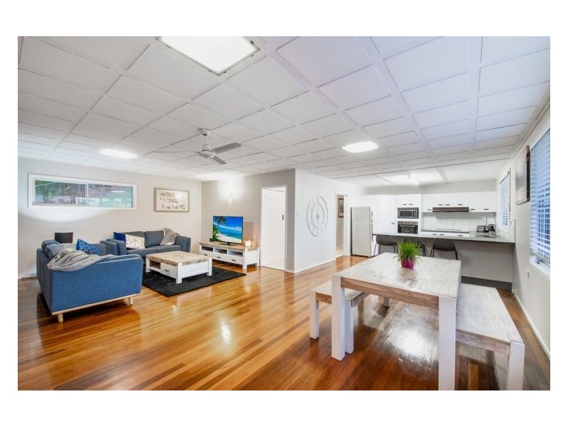 5 Loparo Court, Nambour QLD 4560