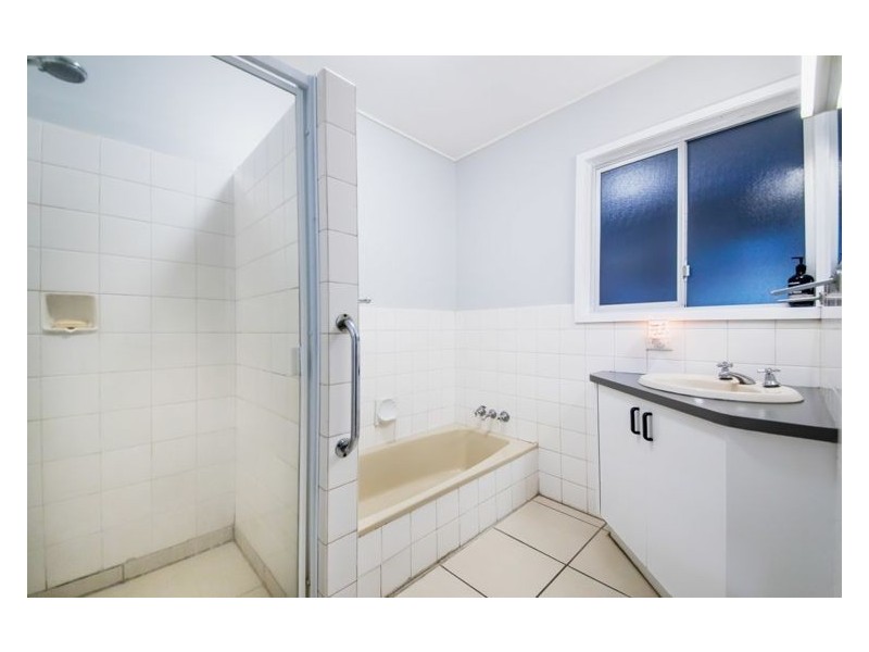 5 Loparo Court, Nambour QLD 4560