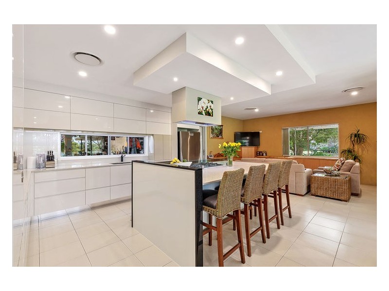 20 Delicia Road, Mapleton QLD 4560