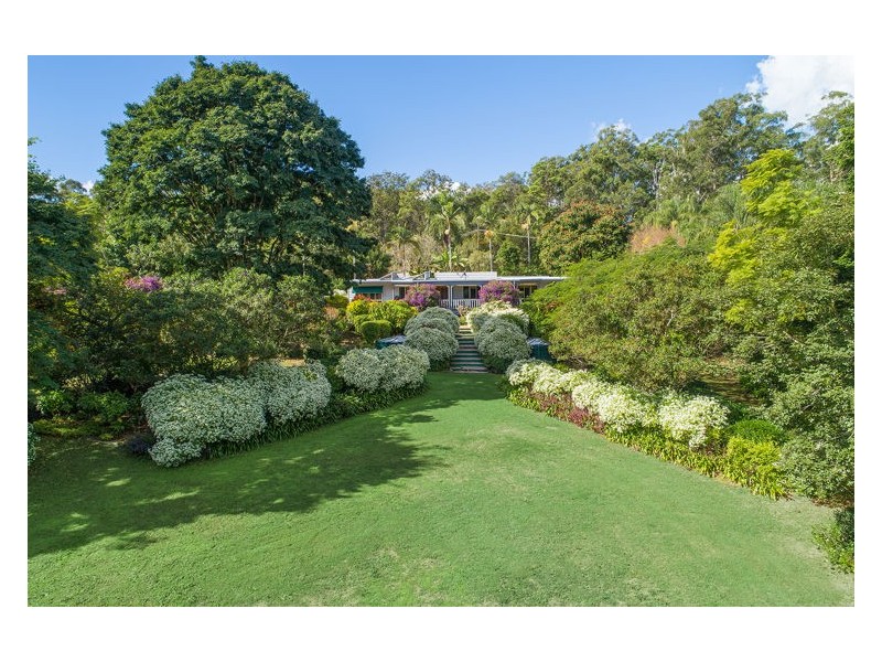 5 Jennifer Court, Palmwoods QLD 4555