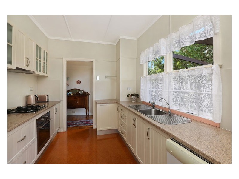 6 Parsons Street, Nambour QLD 4560