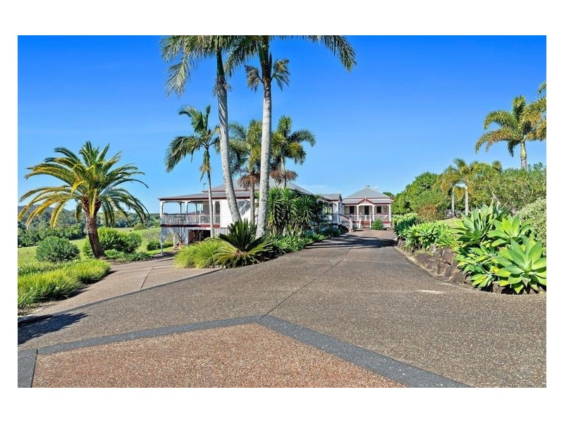 23 Grevillea Lane, Lake Macdonald QLD 4563