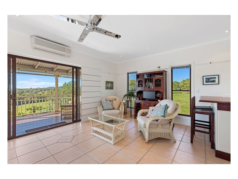 23 Grevillea Lane, Lake Macdonald QLD 4563