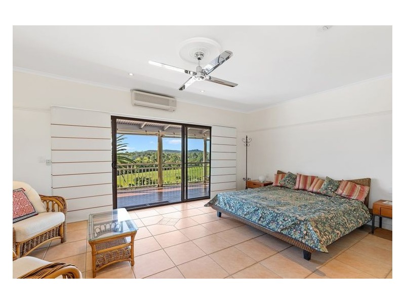 23 Grevillea Lane, Lake Macdonald QLD 4563