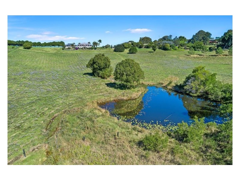 23 Grevillea Lane, Lake Macdonald QLD 4563