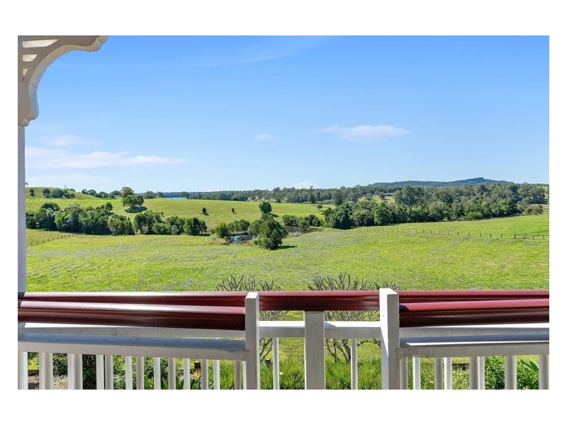 23 Grevillea Lane, Lake Macdonald QLD 4563