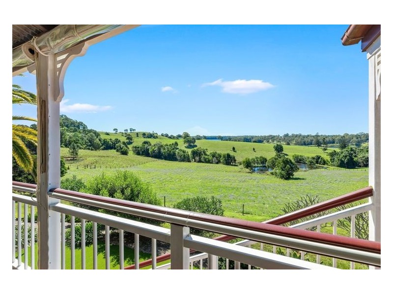 23 Grevillea Lane, Lake Macdonald QLD 4563