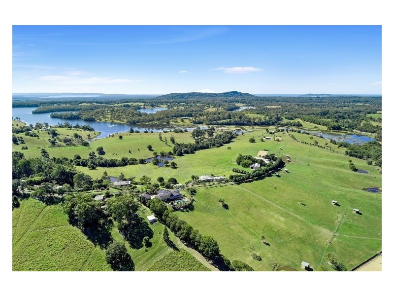 23 Grevillea Lane, Lake Macdonald QLD 4563