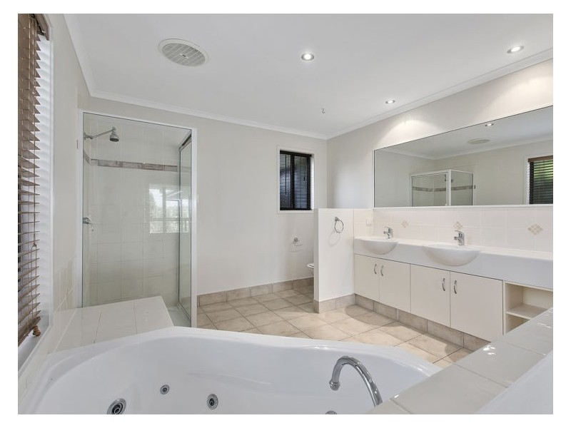 272 Windsor Road, Burnside QLD 4560