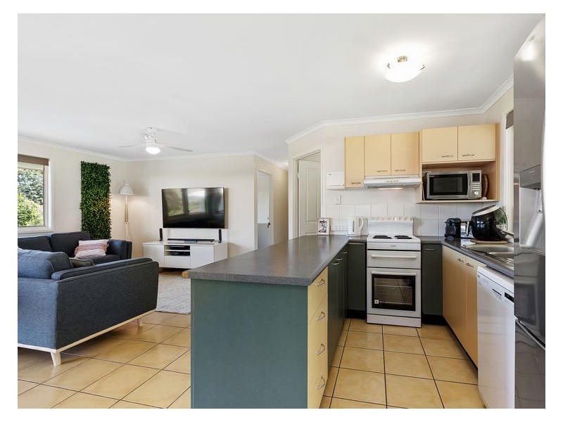 8 Yvonne Street, Highworth QLD 4560