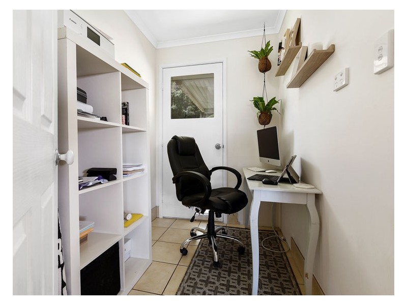 8 Yvonne Street, Highworth QLD 4560