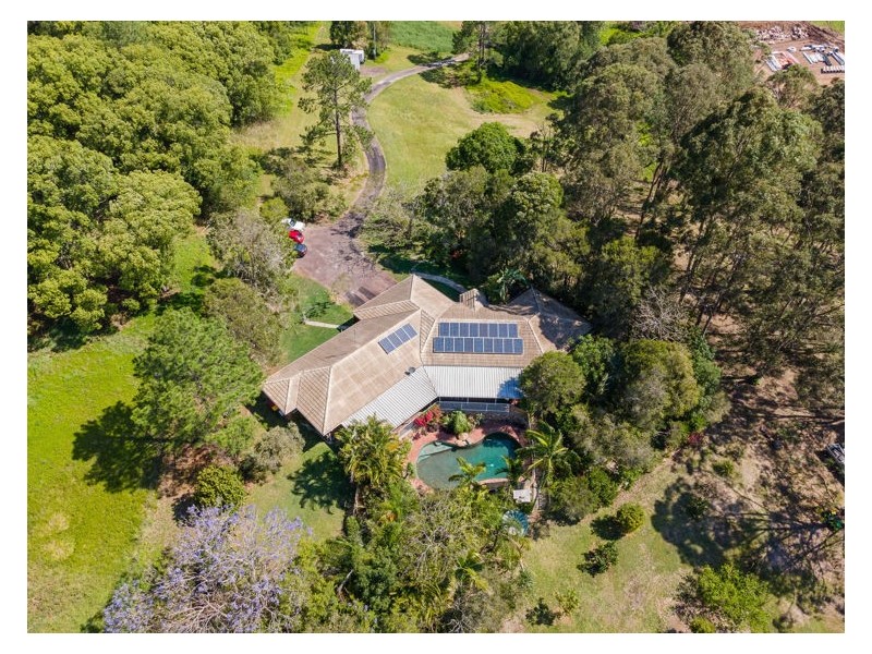 24 Thomas Crescent, Nambour QLD 4560