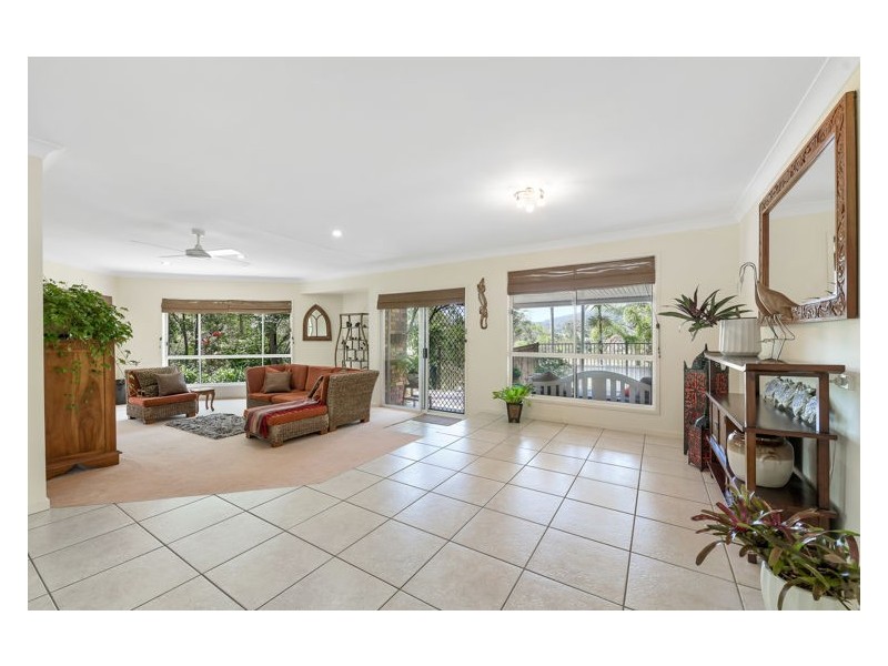 24 Thomas Crescent, Nambour QLD 4560