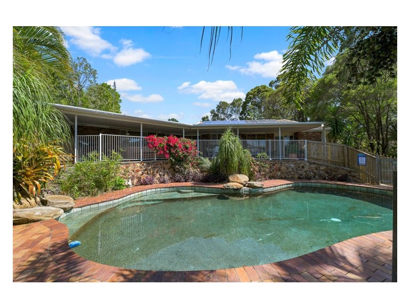 24 Thomas Crescent, Nambour QLD 4560