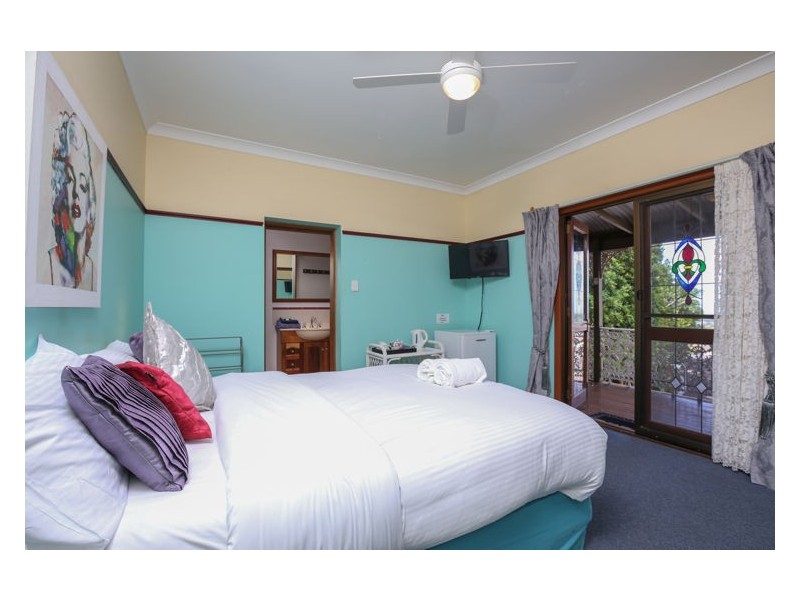 332 Flaxton Drive, Flaxton QLD 4560