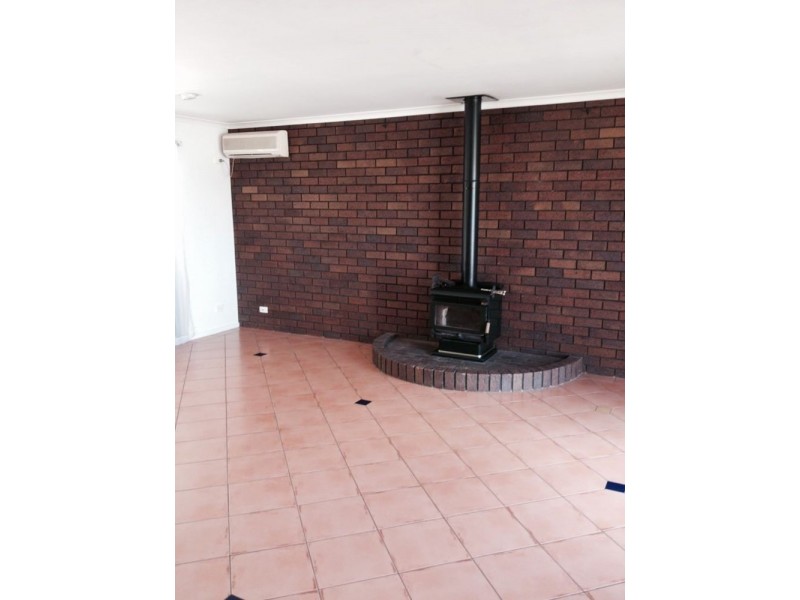79 Beerwah Parade, Beerwah QLD 4519