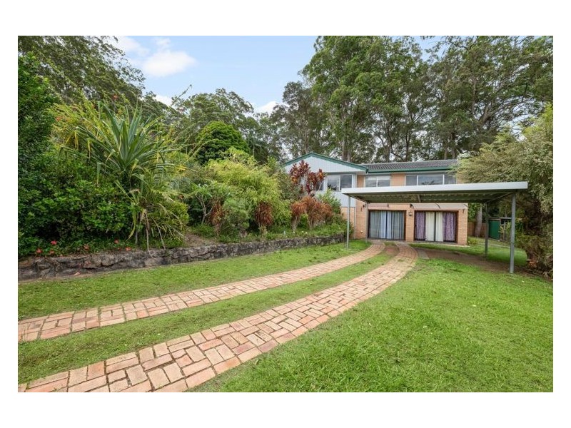 8 Campbell Close, Nambour QLD 4560