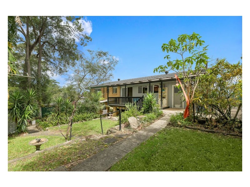 8 Campbell Close, Nambour QLD 4560