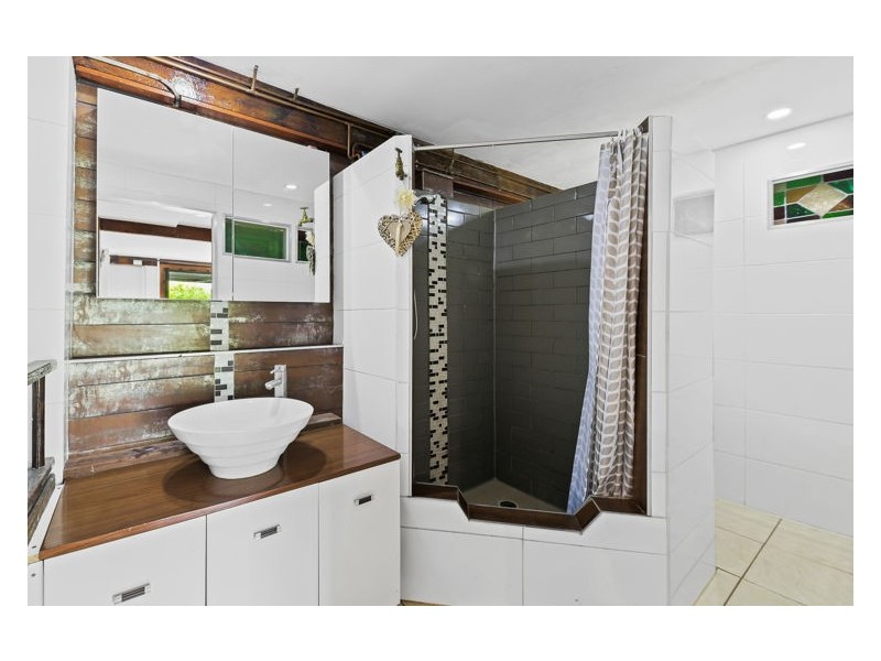 8 Campbell Close, Nambour QLD 4560