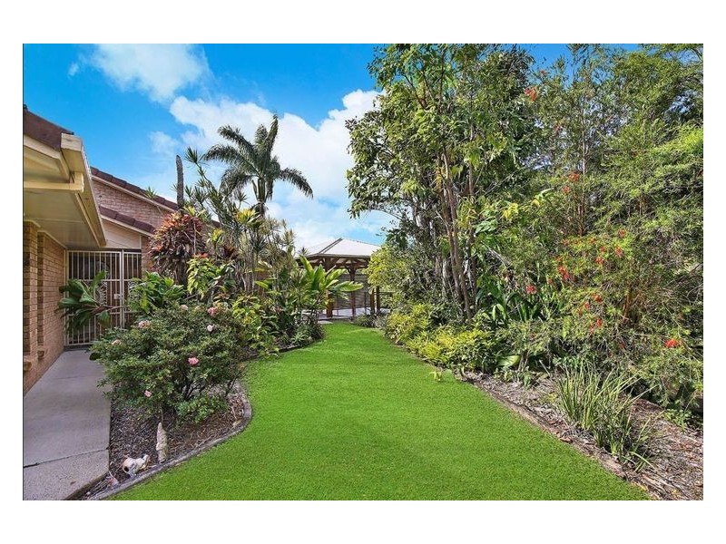 5 Camelot Court, Bli Bli QLD 4560