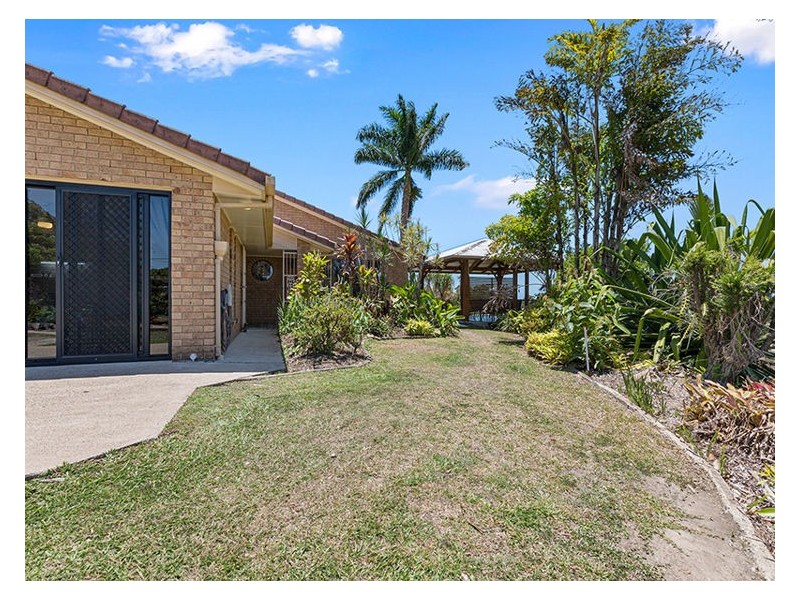 5 Camelot Court, Bli Bli QLD 4560