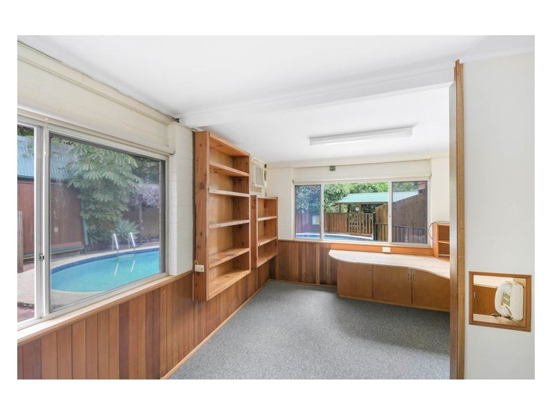 10 Bade Street, Nambour QLD 4560