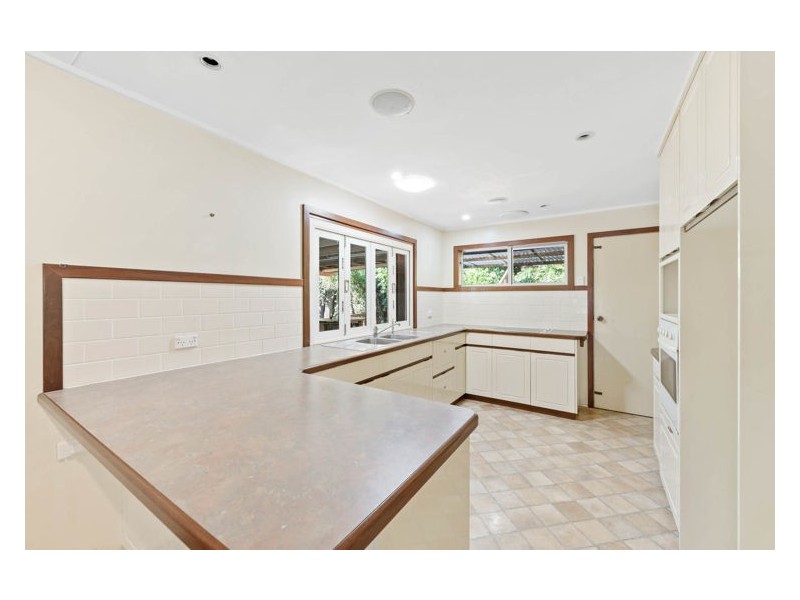 10 Bade Street, Nambour QLD 4560