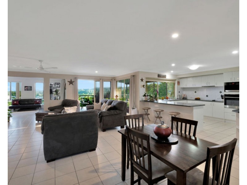 21 Albatross Avenue, Nambour QLD 4560