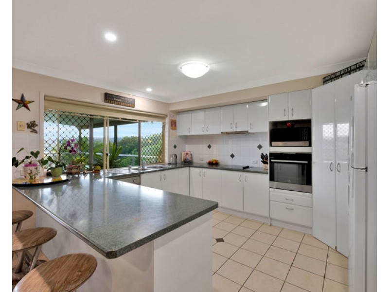 21 Albatross Avenue, Nambour QLD 4560