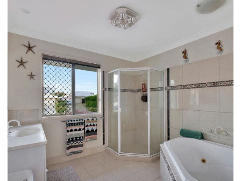 21 Albatross Avenue, Nambour QLD 4560