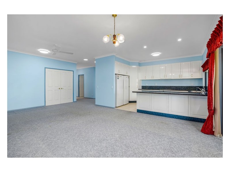 33 Albatross Avenue, Nambour QLD 4560