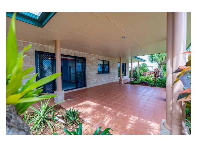 33 Albatross Avenue, Nambour QLD 4560