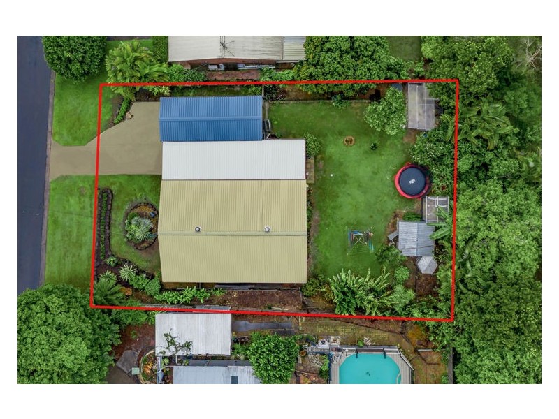 18 Pease Blossom Street, Coes Creek QLD 4560