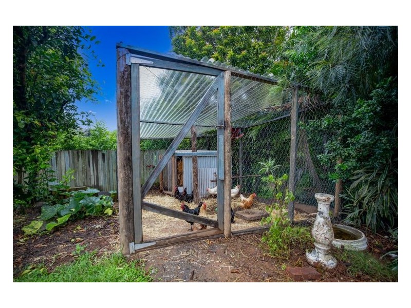 18 Pease Blossom Street, Coes Creek QLD 4560