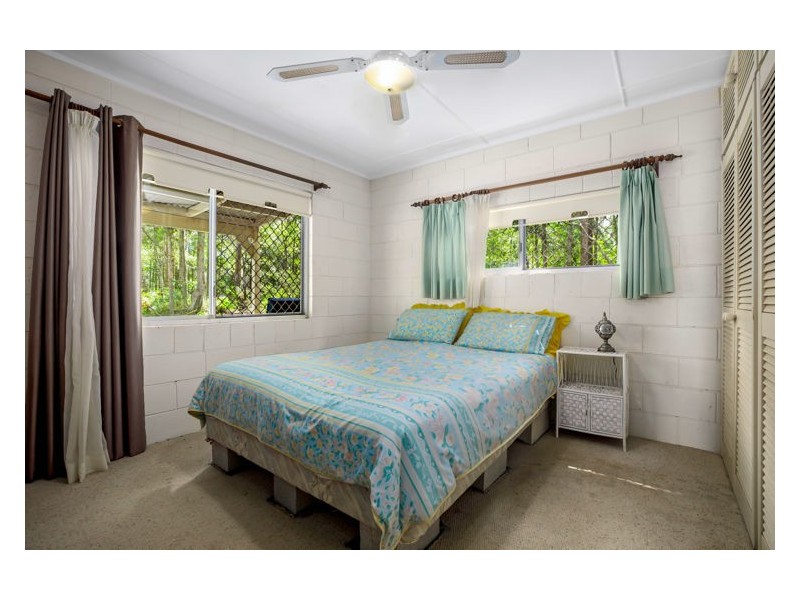 118 Browns Creek Road, Yandina QLD 4561