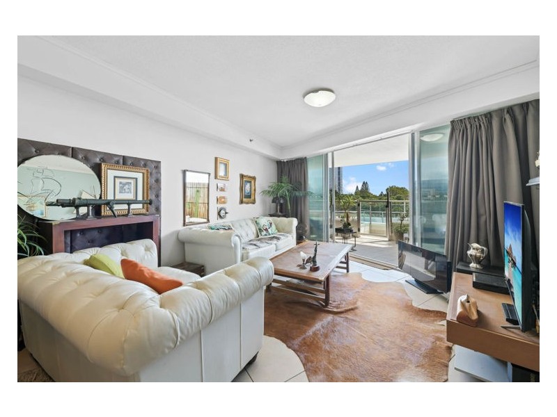 204/14 Aerodrome Road, Maroochydore QLD 4558