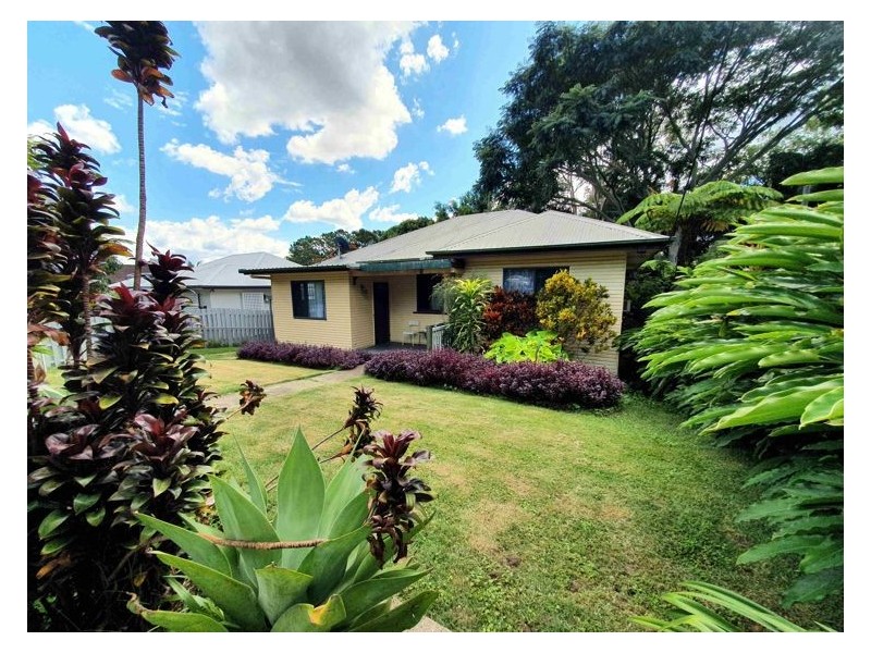 159 Howard Street, Nambour QLD 4560