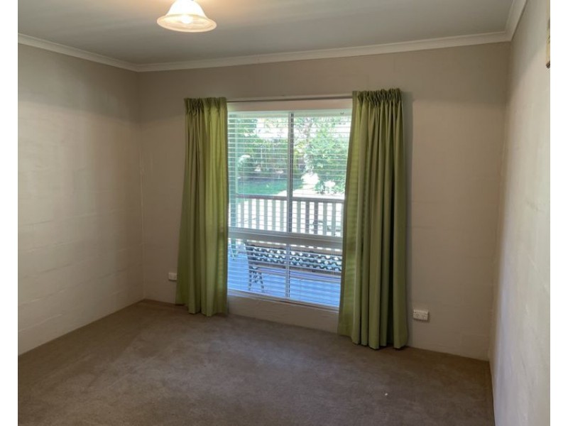 6 Flinders Avenue, Nambour QLD 4560