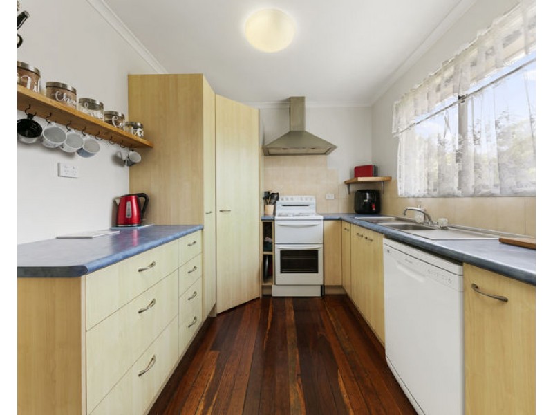 9 Dandenong Street, Burnside QLD 4560