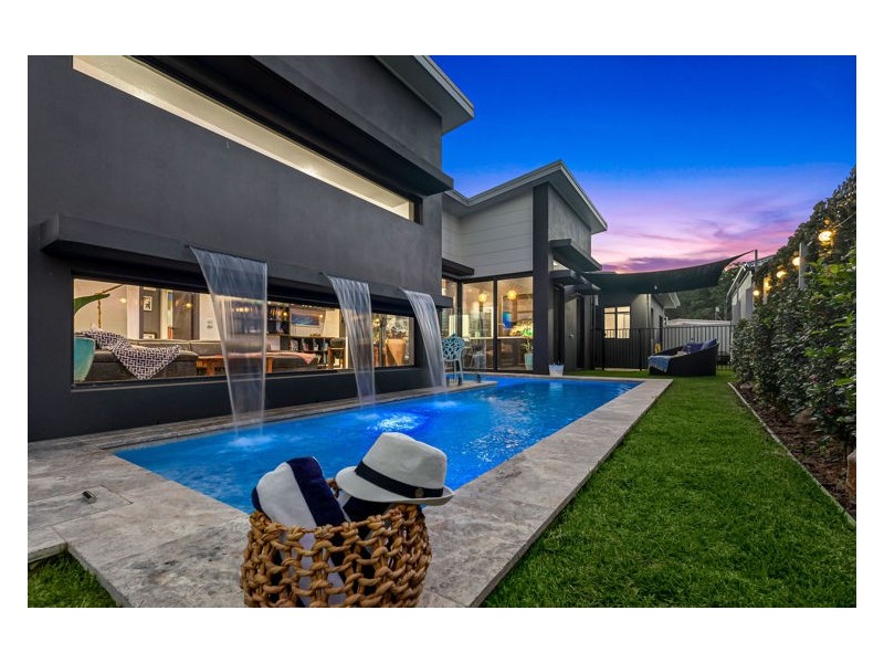 13 Grebe Crescent, Bli Bli QLD 4560