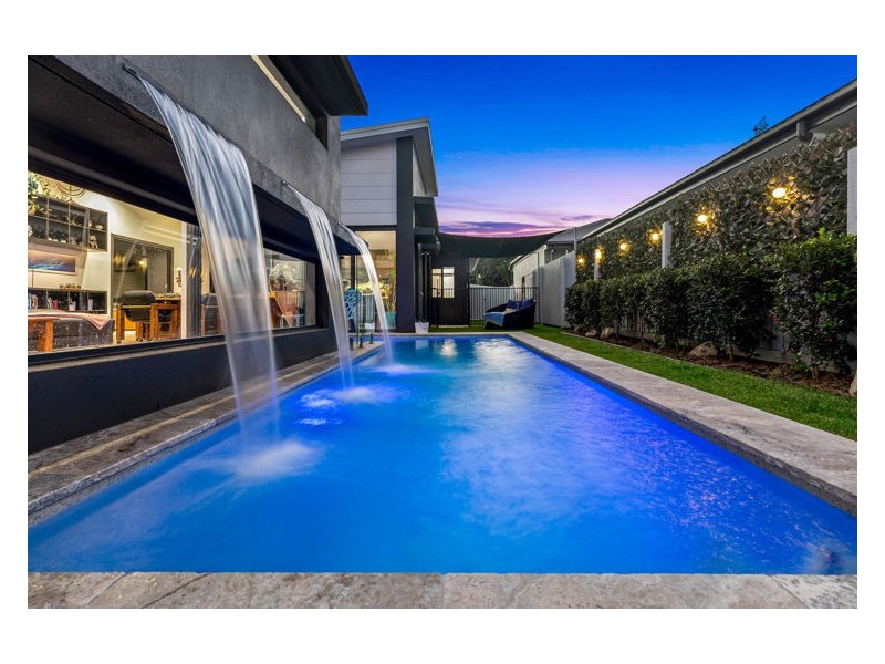 13 Grebe Crescent, Bli Bli QLD 4560